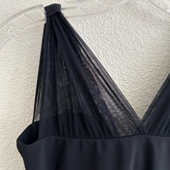 Chiara Boni Black Lace Illusion Gown - Size 38 (US 2) - Picture 8 of 10